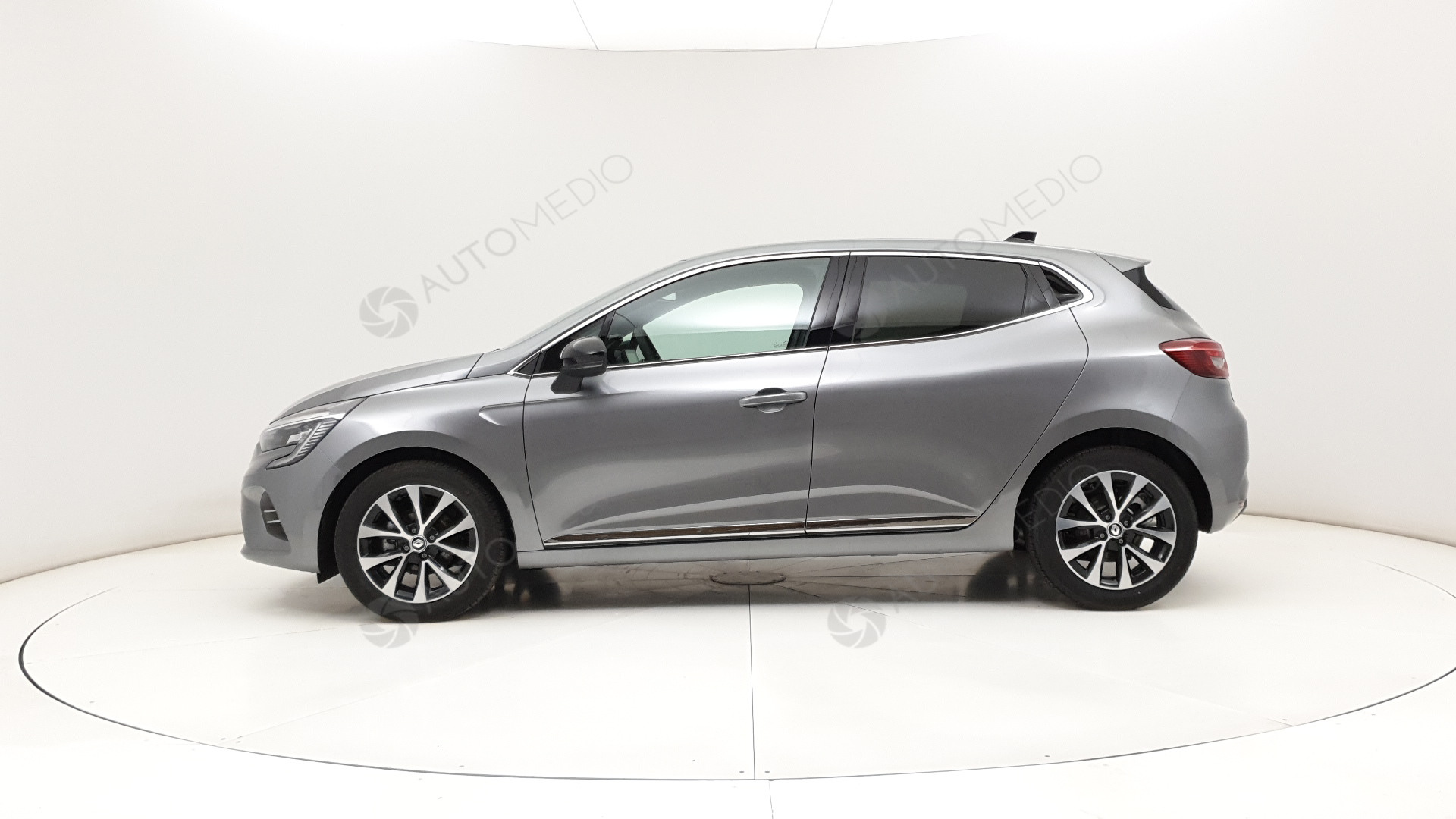 Renault Clio P Techno Tce Ch Gris Schiste Chez Girost